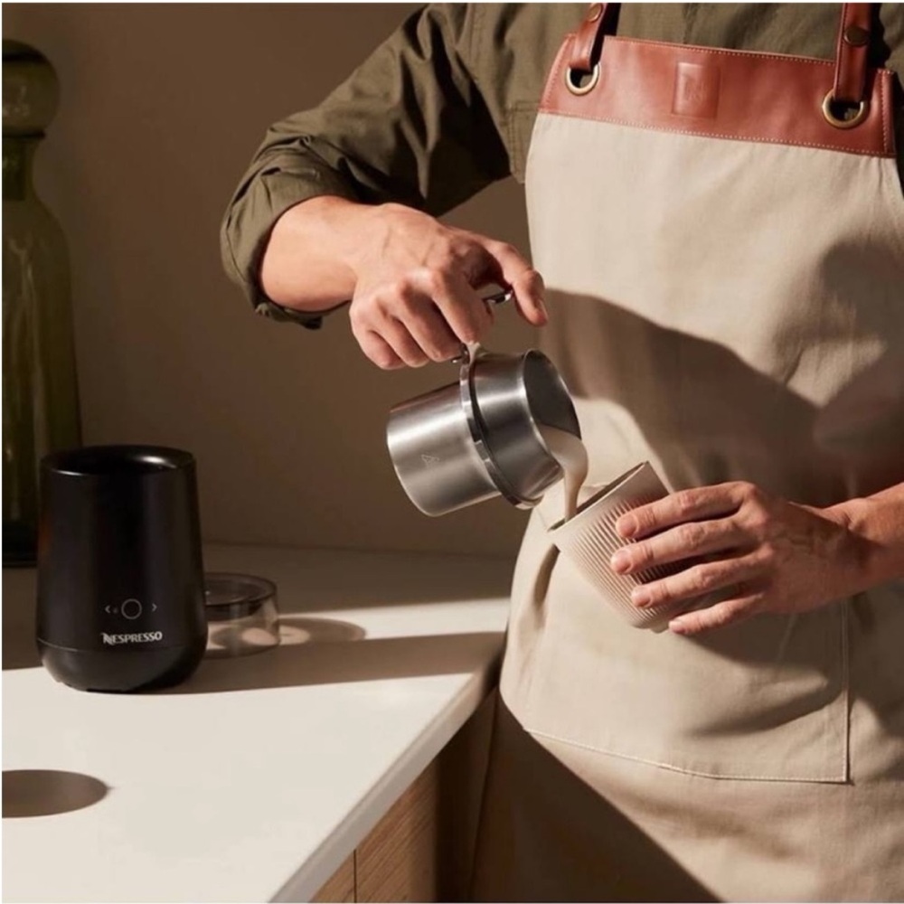 NESPRESSO Upcycled Barista Apron